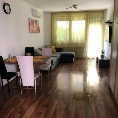 Dora Apartment Siófok